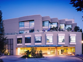 Seattle Childre's Hospital exterior.