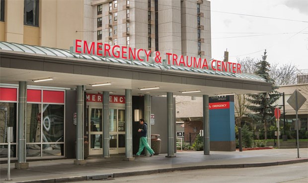 Photograph of the entrance to Harborview Medical Center 